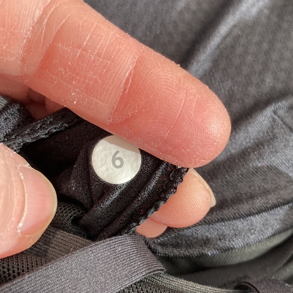Lululemon just breathe tank 6 - Picture 7 of 10